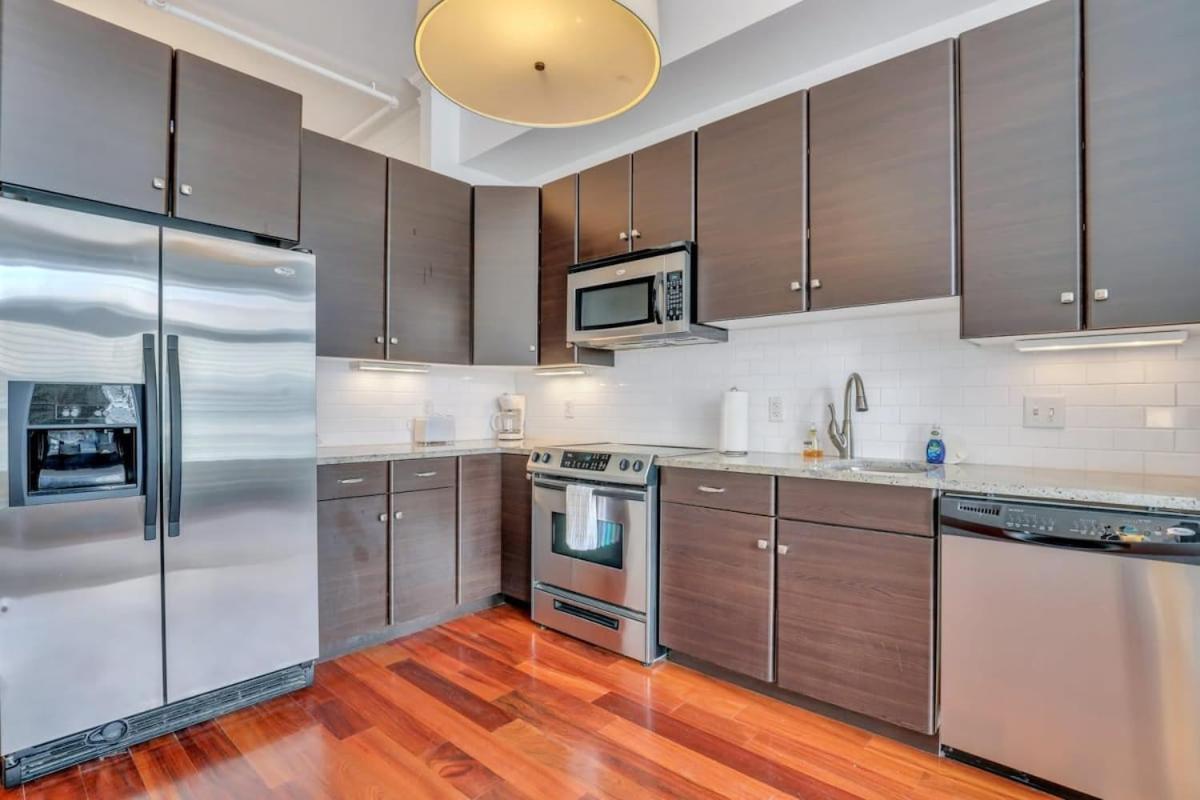 Knockout Loft- Near Plant Riverside ซาวานนาห์ ภายนอก รูปภาพ